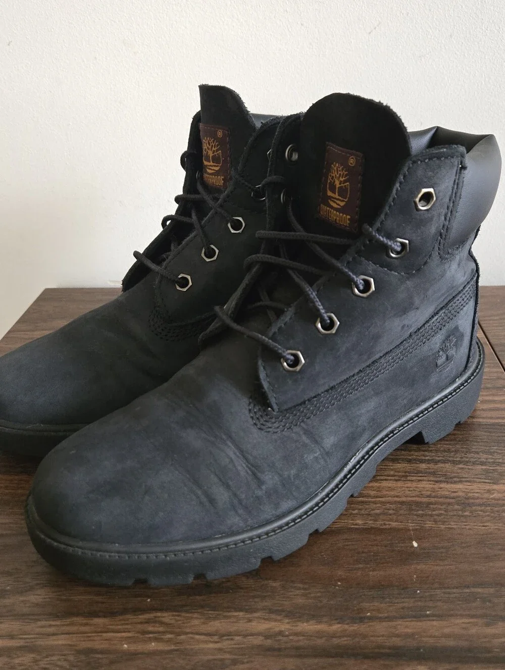 Timberland Junior 6-Inch Classic Waterproof Boot Big Boy Sz 4 Black Nubuck 10910